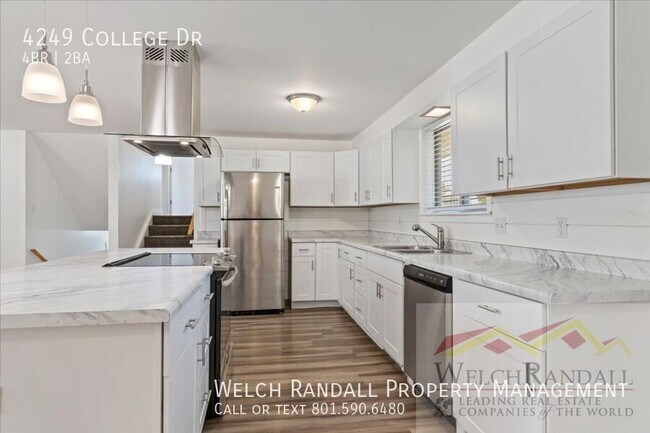 Building Photo - 4249 College Dr