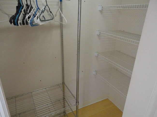 Building Photo - Beautiful 3 BR/2.5 BA in Park Avenue Subdivision