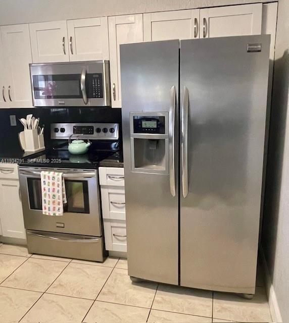 Building Photo - 8332 SW 23rd Ct