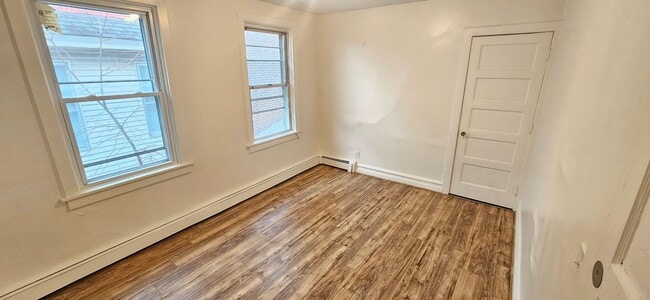 Building Photo - 227 S 16th St