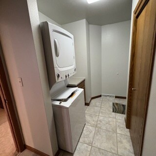 Back hall/laundry - 144 N Pleasant View Rd