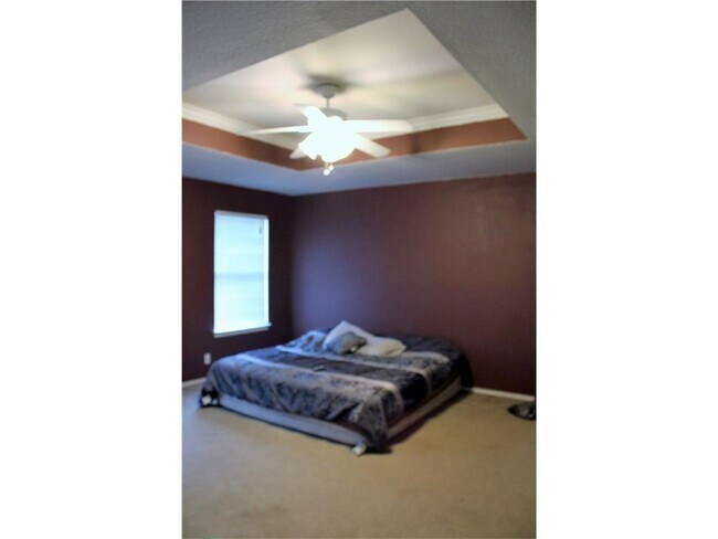 Building Photo - 1806 Lloydminister Way