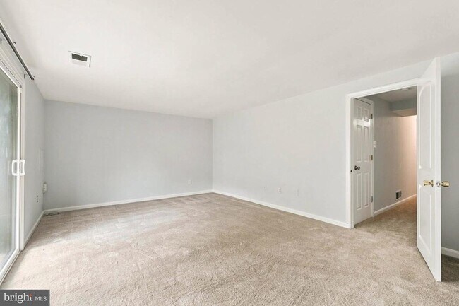 Building Photo - 7138 Talisman Ln