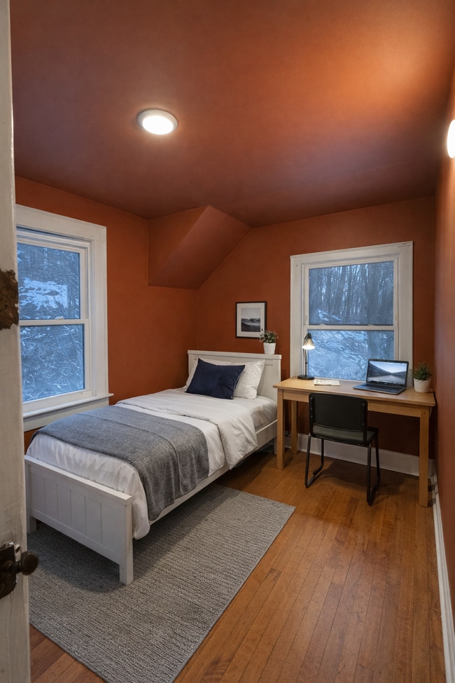 Building Photo - 831 Lancaster Ave