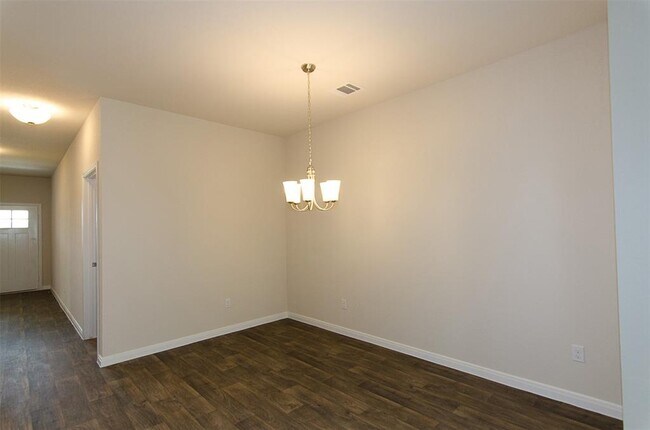 Building Photo - 117 Naset Dr