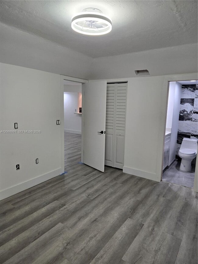 Building Photo - 2123 Golfside Village Dr