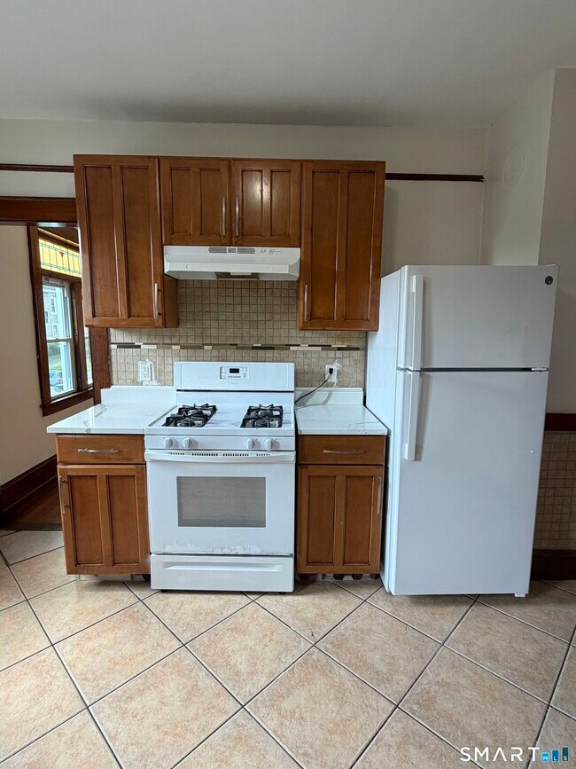 Building Photo - 306 Judson Pl