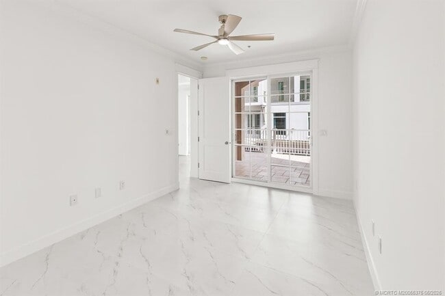 Building Photo - 47 SW Osceola St