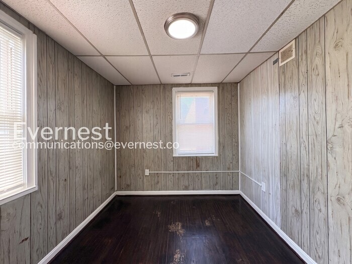 Building Photo - 1049 E Patapsco Ave