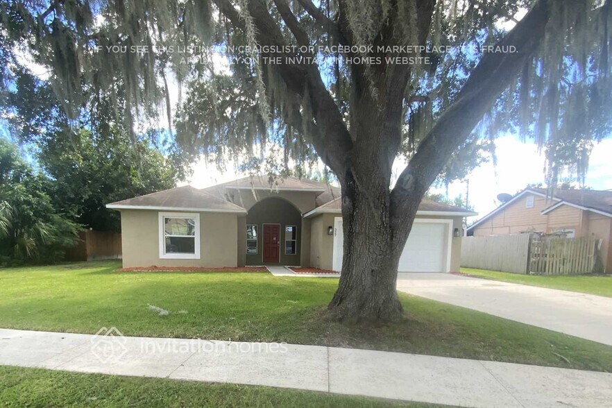Primary Photo - 327 Blue Bayou Dr