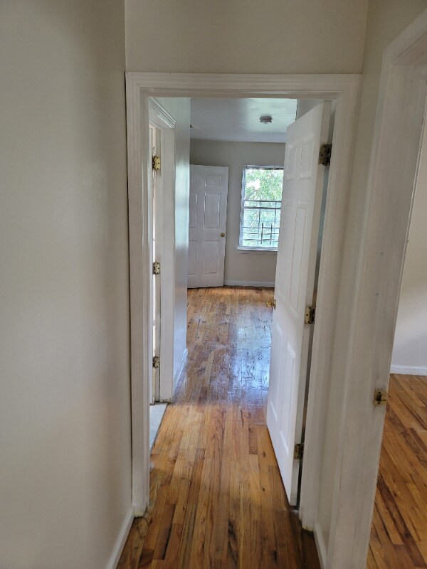 Building Photo - 323 E Jersey St