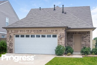 Building Photo - 9849 White Poplar Dr