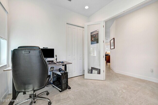 Building Photo - 2889 Avalonia Dr