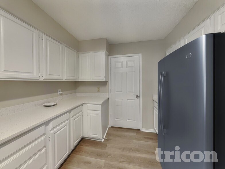 Building Photo - 1110 Orangewood Ln