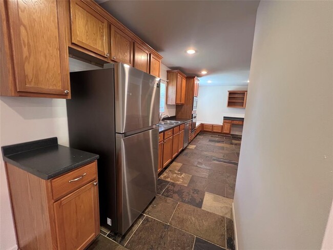 Building Photo - 9602 Fairdale Ln