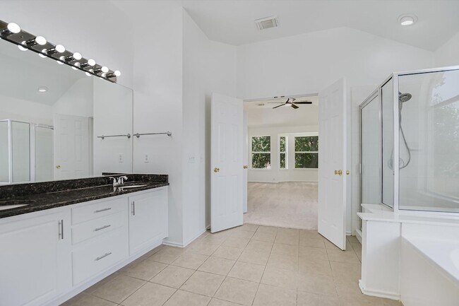 Building Photo - 2103 Kimra Ln