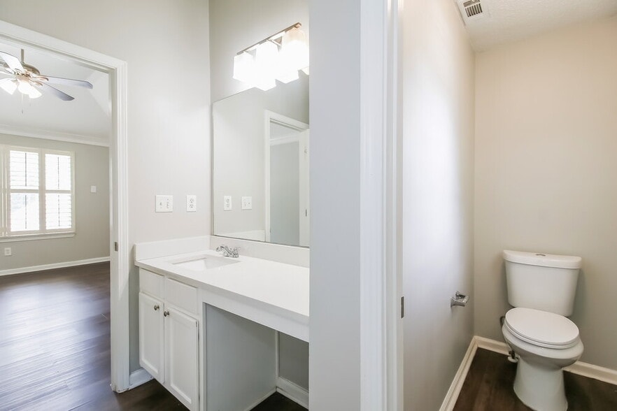 Building Photo - 459 Pecan Wood Cir