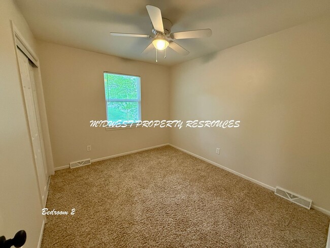 Building Photo - Charming Split-Level Home with Modern Upgr...