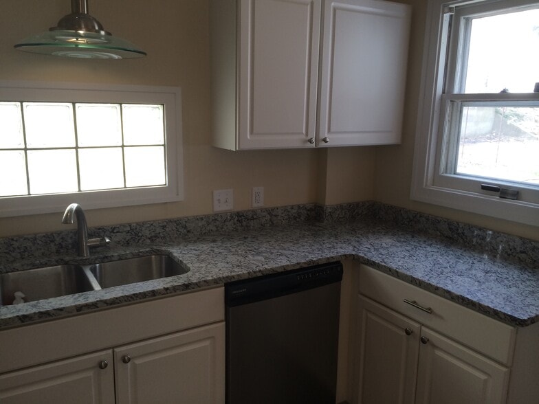 Building Photo - 145 Eastern Ave NE