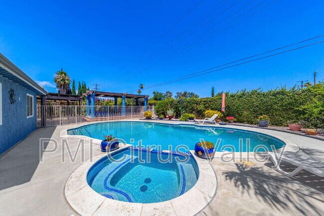 Building Photo - 15354 Black Shadow Dr