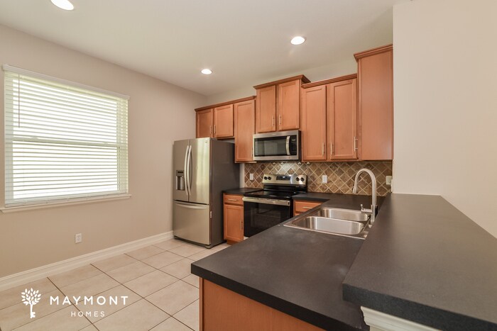 Building Photo - 615 Woods Landing Dr