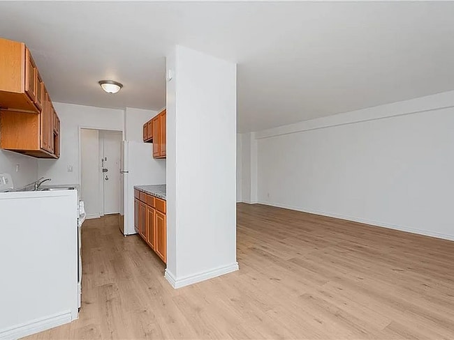 Building Photo - 444 Neptune Ave