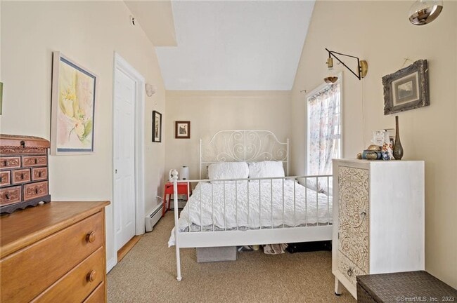 Building Photo - 210 Broadway