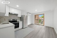 Building Photo - 217 9th St