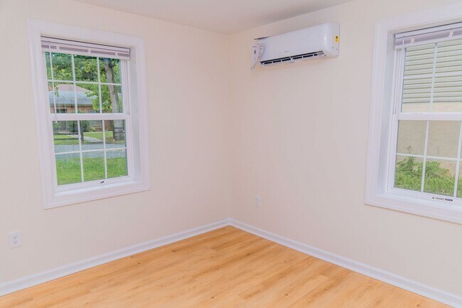 Building Photo - 103 Cresap Rd