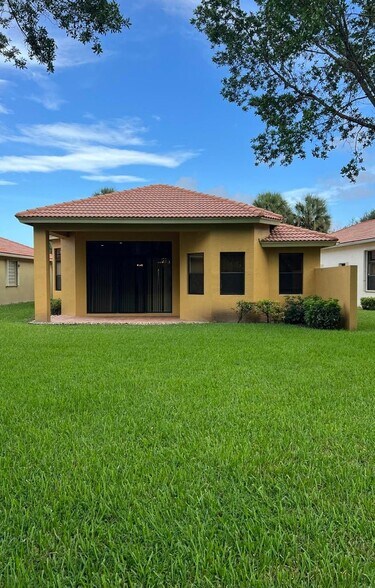 Building Photo - 9774 Isles Cay Dr
