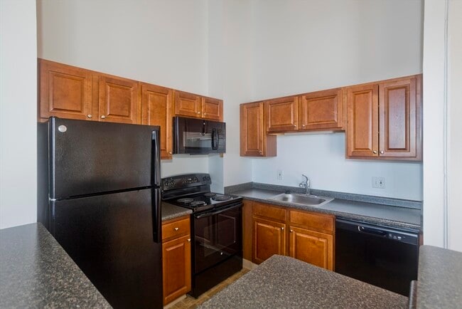 Building Photo - 45 Willow St