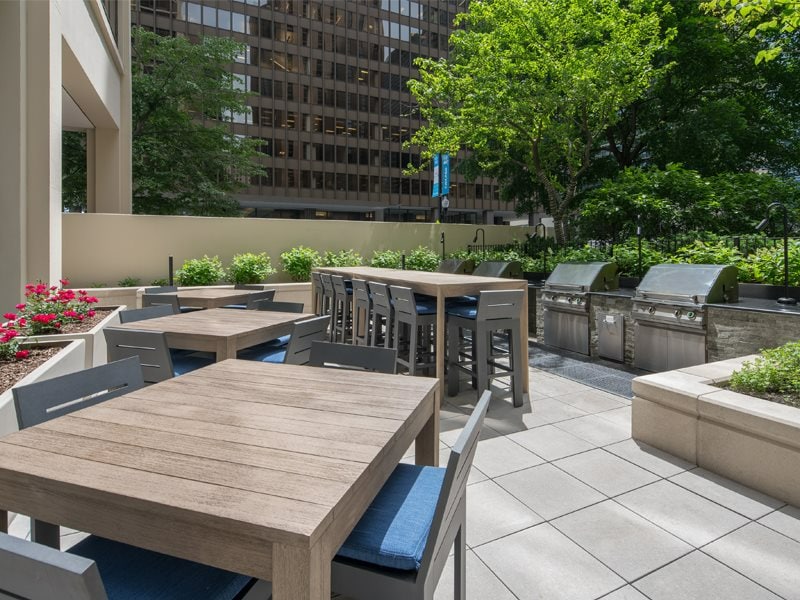 Building Photo - 243 E Wacker Dr