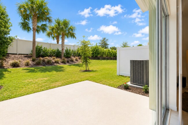 Building Photo - 3121 Novara Ln