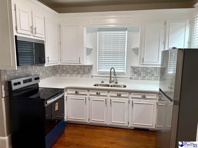 Building Photo - 510 Warley St