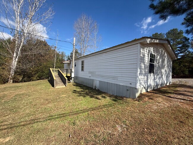 Building Photo - 1025 Union Hill Church Rd