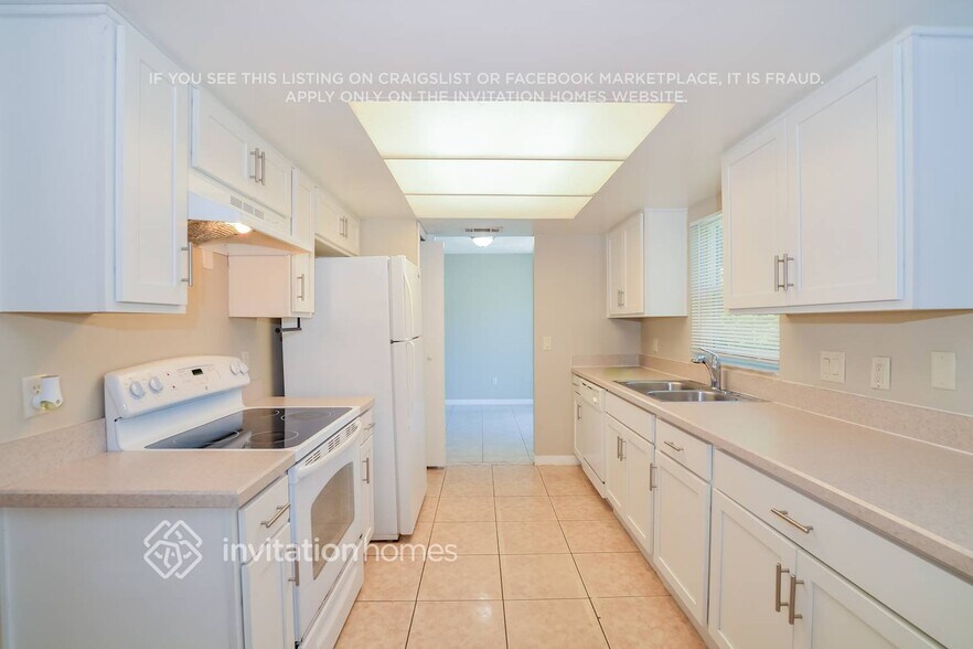 Building Photo - 2479 Otis Ave