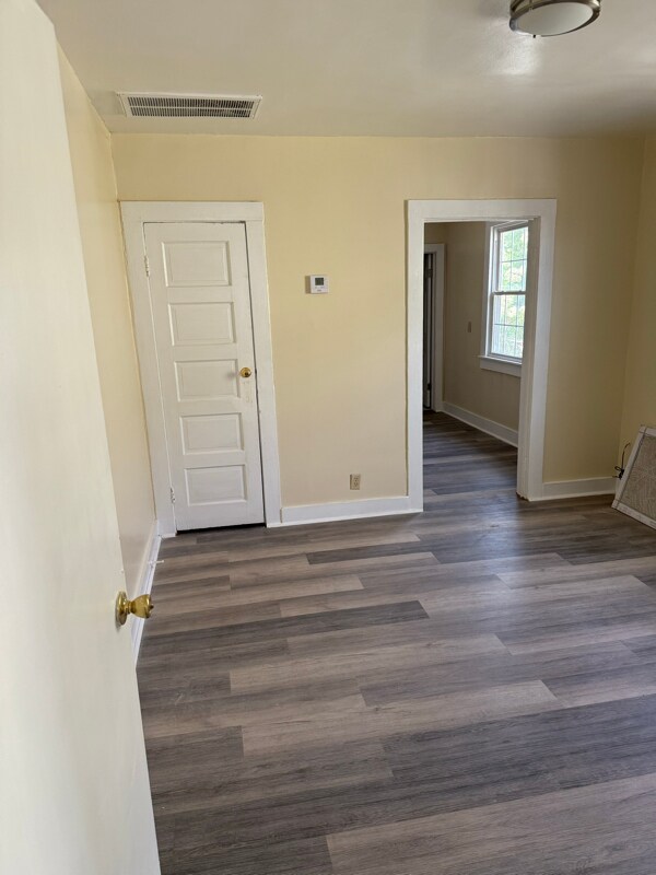 Building Photo - 2328 Lapeyrouse St