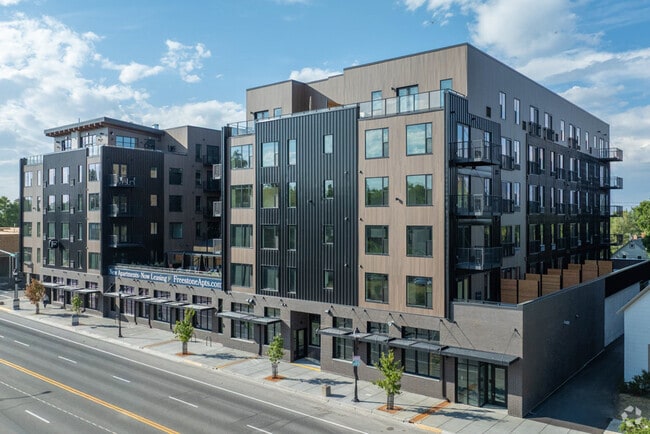 Building Photo - The Freestone