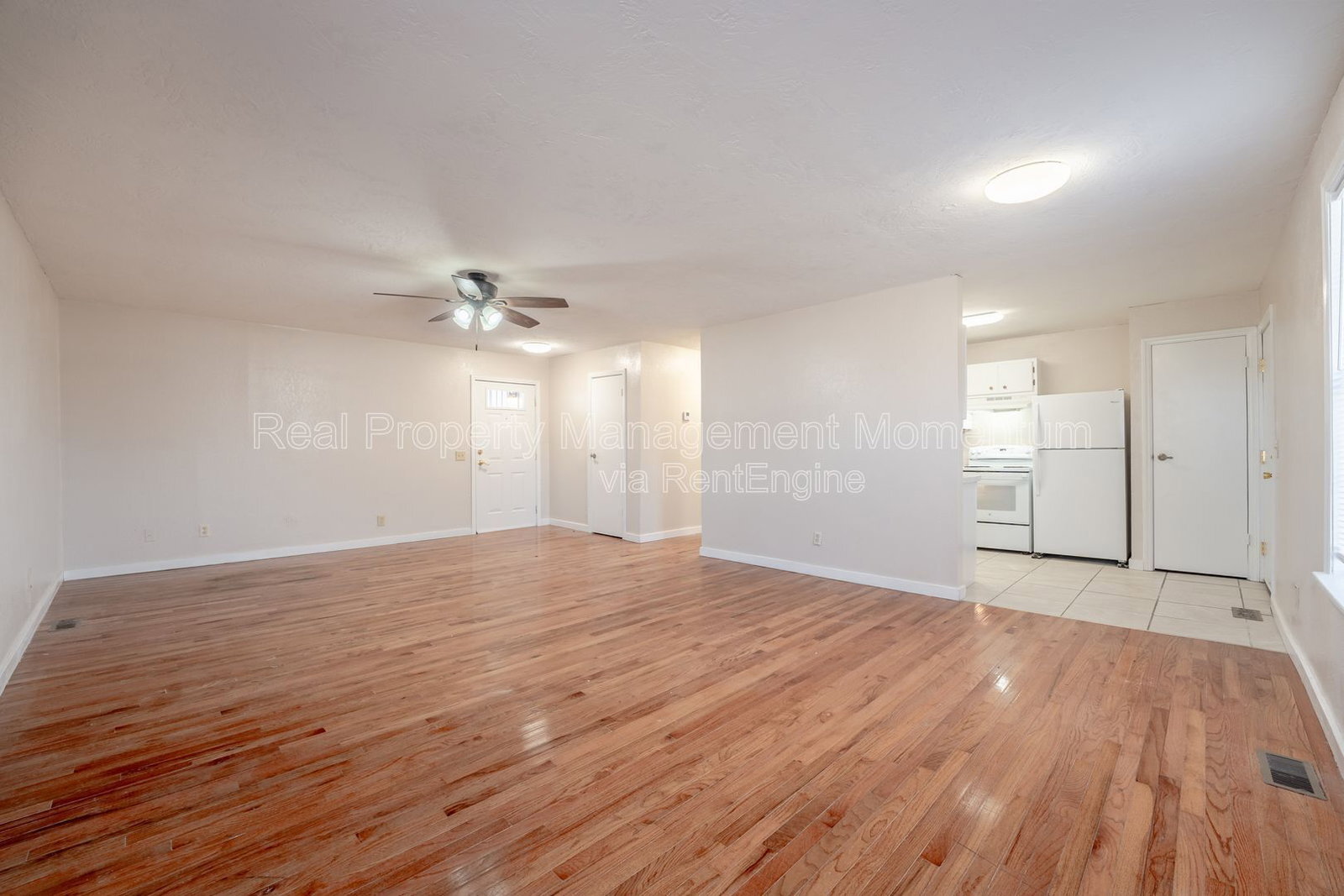 Building Photo - 1118 W Fair Play St