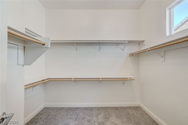 Building Photo - 933 Everest Peak Ave