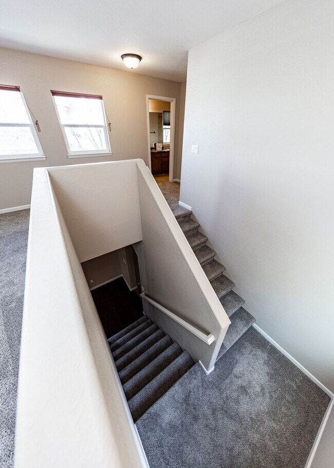 Building Photo - Westside home in Desirable Gold Hill Mesa ...