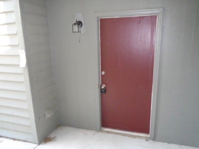 Building Photo - Briarcliff Condos