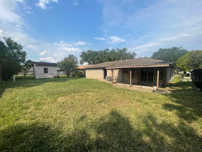 Building Photo - 9007 Bunny Run Dr