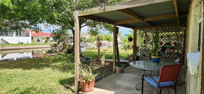 Building Photo - 9831 Grace Dr