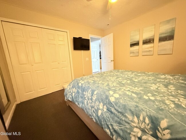 Building Photo - 23 Hillcrest Dr