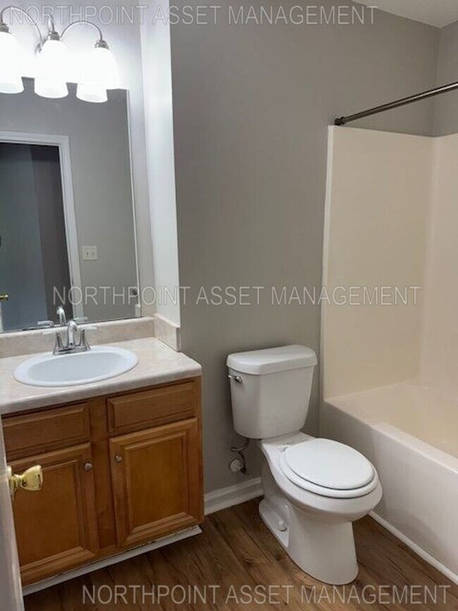 Building Photo - Beautiful 3BR 2BA Home w/ Attached Garage in Fairburn