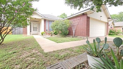 Building Photo - 1301 Nightshade Ln
