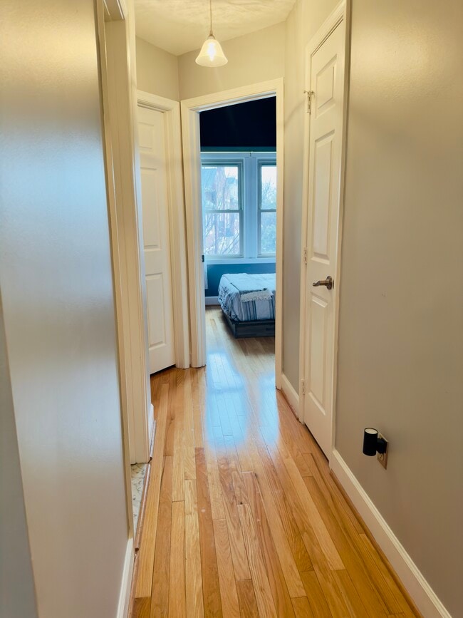 Building Photo - 3832 Charles Ave