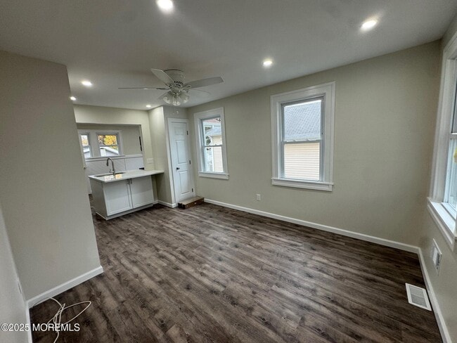 Building Photo - 11 Washington Ave