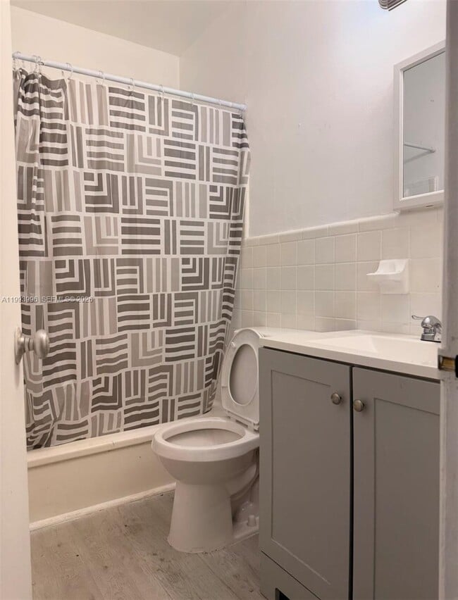 Building Photo - 7717 Byron Ave